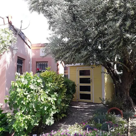 Dom wakacyjny Les Cypres Florentins